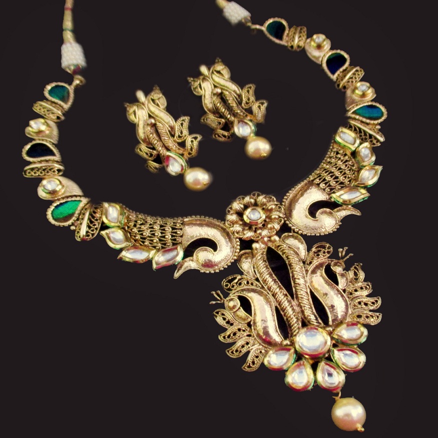 Why to buy ethnic jewellery in online
