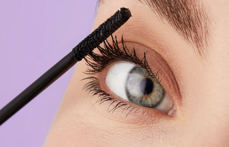 Recreate the ‘No-Makeup’ Makeup Look in 3 Easy Steps